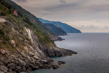 Fototapeta premium Rugged Italian coast near thee Cinque Terre