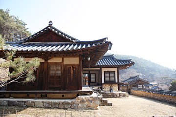 Fototapeta premium 안동도산서원입니다