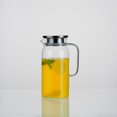 Glass kettle and water cup