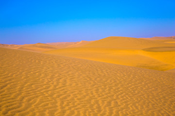 Fototapeta na wymiar Huge sandy dunes