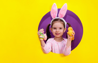 Obraz na płótnie Canvas Happy Child on Easter day
