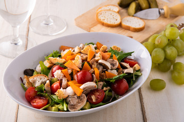 野菜とチーズのサラダ