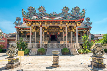 The Khoo Kongsi is a large Chinese clanhouse with elaborate and highly ornamented architecture, a mark of the dominant presence of the Chinese in Penang