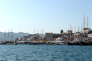 Fototapeta na wymiar View of the city of Marmaris from the sea