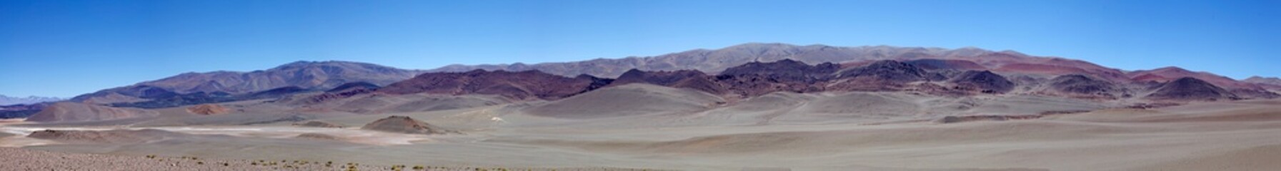 Fototapeta na wymiar Landscape at the Salar of Antofalla at the Puna de Atacama, Argentina