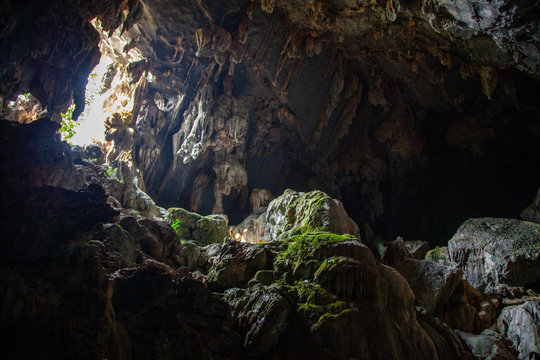 Phu Kham Cave, Vang Vieng, Laos
