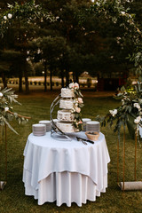 Preparation of a wedding ceremony outdoors