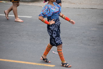 women traditional custom panamenian folklore