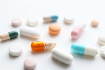 医療イメージ　飲み薬