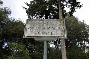 nomi delle strade e piazze di roma,italia