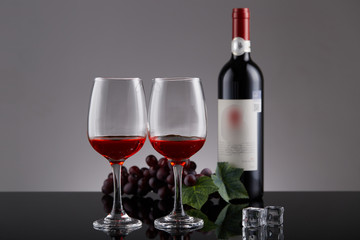 Glass red wine cup
