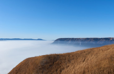 阿蘇山のカルデラ、雲海と青空。熊本県阿蘇市大観峰から撮影。