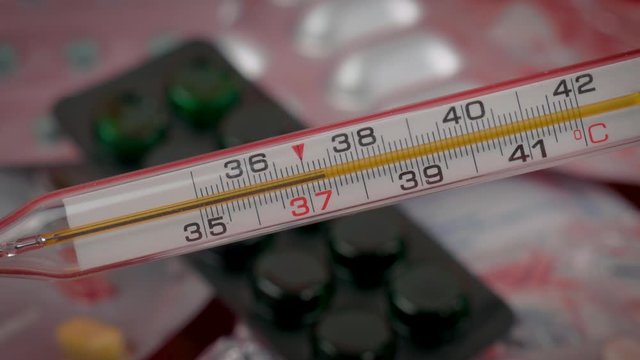 Thermometer with a high body temperature. The right treatment choice