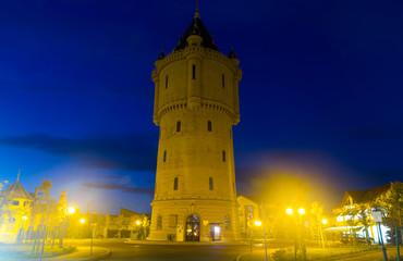 Naklejka premium Drobeta Turnu-Severin, Water Tower at night