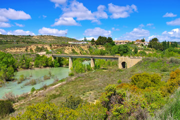 Fototapeta na wymiar Puendeluna in Aragon, Spanien - the village Puendeluna in Aragon