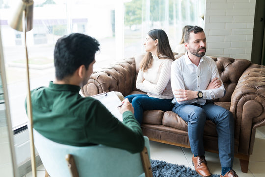 Psychologist Helping Couple With Relationship Difficulties