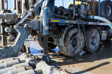 Drilling rig. Drilling deep wells. Coring. Industry. Mineral exploration.