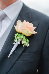 groom suite wedding boutonniere