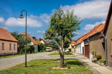 kloster zinna, deutschland - altstadtgasse in der kleinstadt kloster zinna