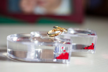 weeding rings on heart