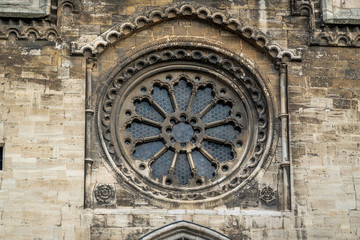 Fototapeta na wymiar Gothisches Rosettenfenster Dom zu Halberstadt