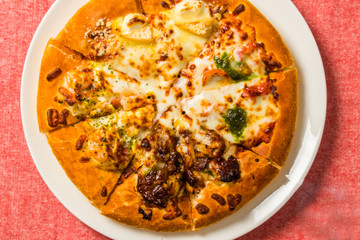 ピッツア　Italian home-made pizza