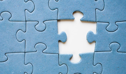 puzzle pieces finding solutions concept