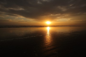 Fototapeta na wymiar Ocean sunrise, New Zealand. Sightseeing, south