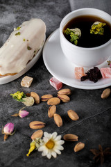 Jasmin tea with lokum and pistachios