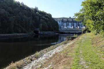 Fototapeta na wymiar Slapy river dam with water power station