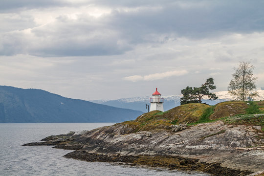 Leuchtturm am Sognefjord