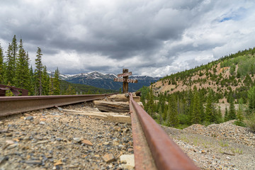 Ende der Schinenstrecke in den Bergen, Mine USA