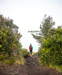 Senderismo, montañismo, trekking, deporte en montaña. Colombia Volcan Purace