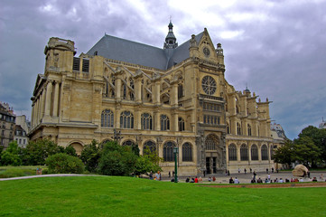 Fototapeta na wymiar Cathedral view in Paris center, France