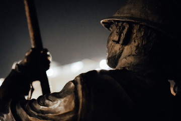 statue of soldier