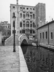 Foreshortening of an alley of Venice