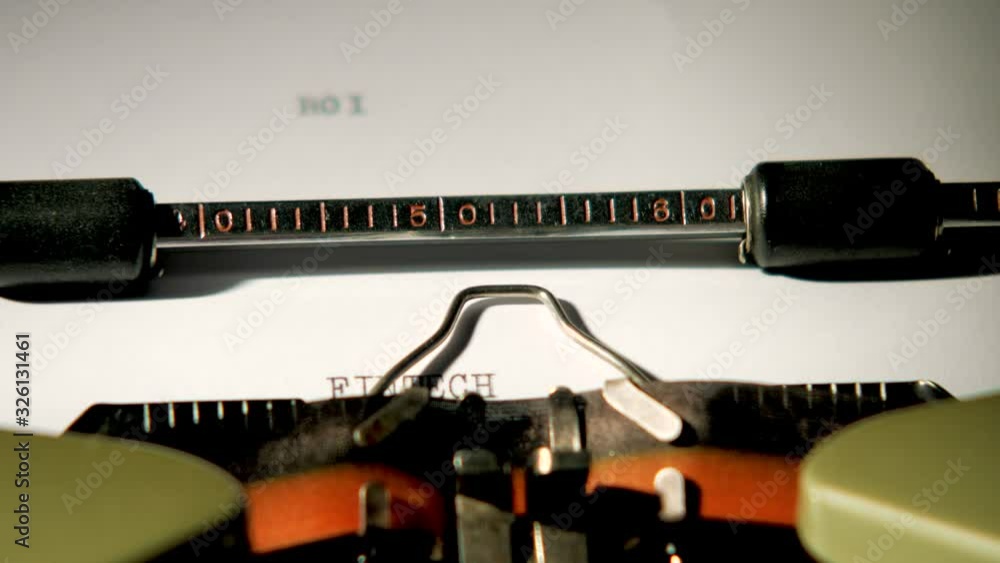Fototapete fintech typewriter. 4k visual resource high res graphic resource explainer video background with cop