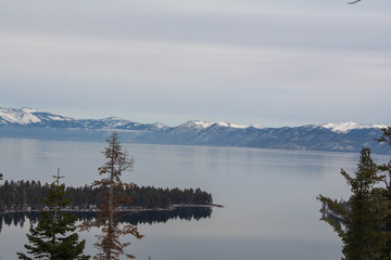 Fototapeta na wymiar Tahoe Lake 