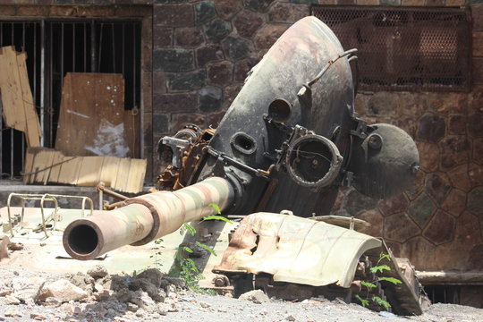  Taiz / Yemen - 04 Aug 2015 : A Houthi Militia Tank Was Detonated By The National Army In The City Of Taiz