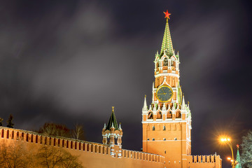 Fototapeta na wymiar Spasskaya tower of the Kremlin in Red square of night - Moscow, Russia, 17 01 2020
