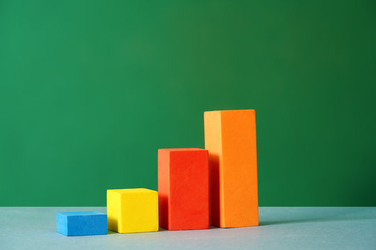 Toy wooden blocks increasing diagram