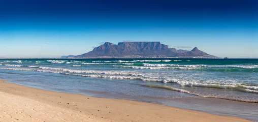 Photo sur Plexiglas Montagne de la Table Vue panoramique sur l& 39 océan sur Table Mountain, Cape Town, Afrique du Sud depuis Blouberg (haute résolution)
