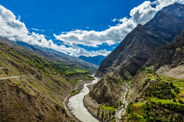 Fototapeta na wymiar Chandra River in Himalayas