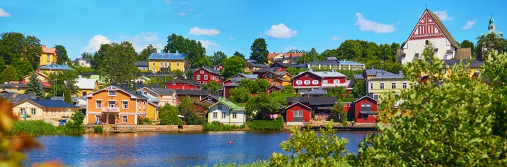 Afwasbaar Fotobehang Noord-Europa panorama van de historische stad Porvoo in Finland