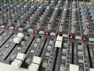 equipamento de audio