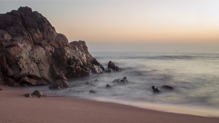Fototapeta premium Long exposure photo of beach in the evening