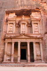 Obraz premium Al Khazneh (The Treasury) at Petra. the most popular attraction of Jordan.