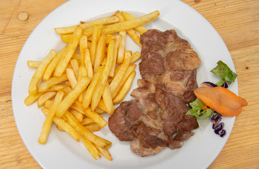 Fried Potatoes With Pulled Pork