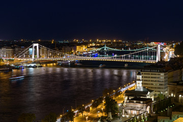 Fototapeta na wymiar Night view of Széchenyi Chain Bridge across the River Danube connecting Buda and Pest, Budapest, Hungary