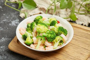 Fried shrimps with Broccoli